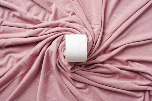 Routine skincare anti-macchia con siero illuminante